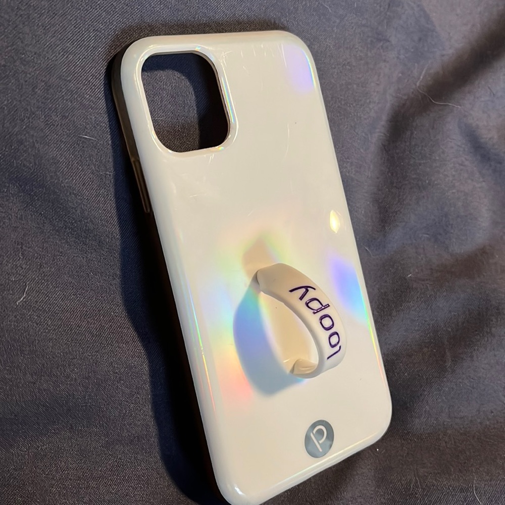 Loopy Case Opal iPhone 11